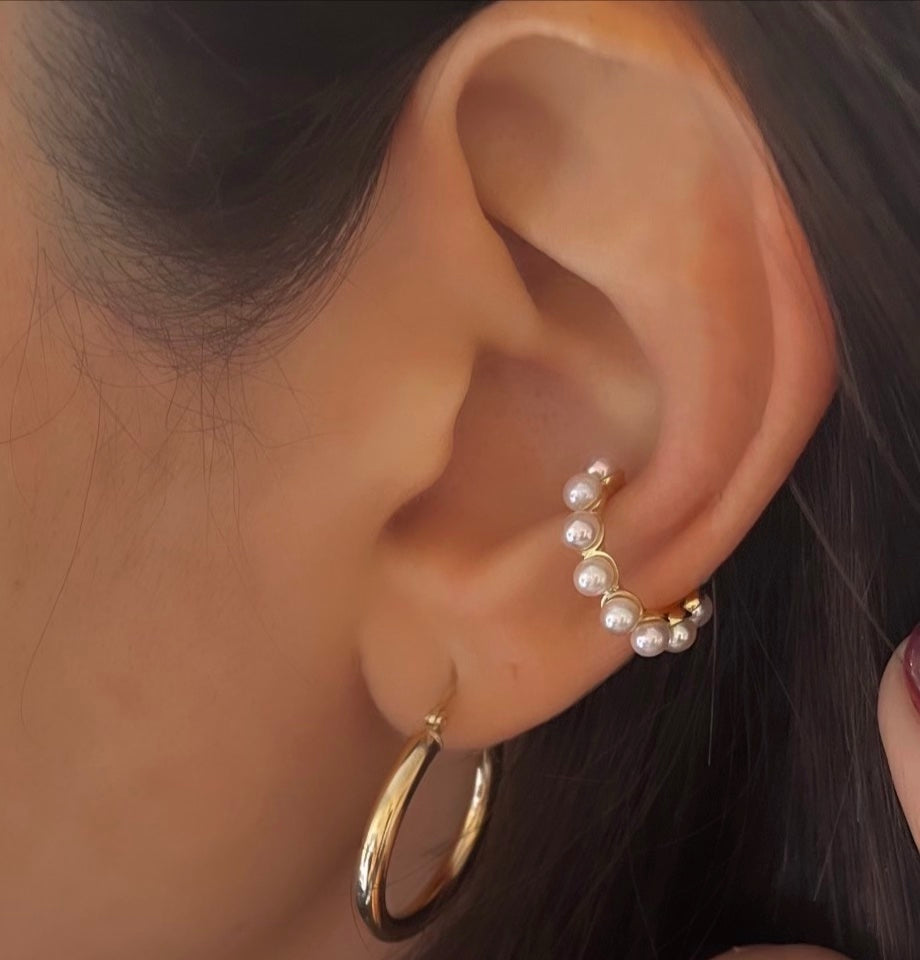 Gold Pearl Earcuff