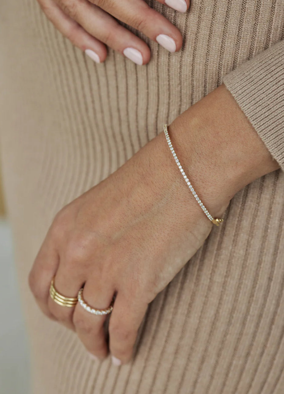 Sample Sale Classic Diamond Pavé Bangle